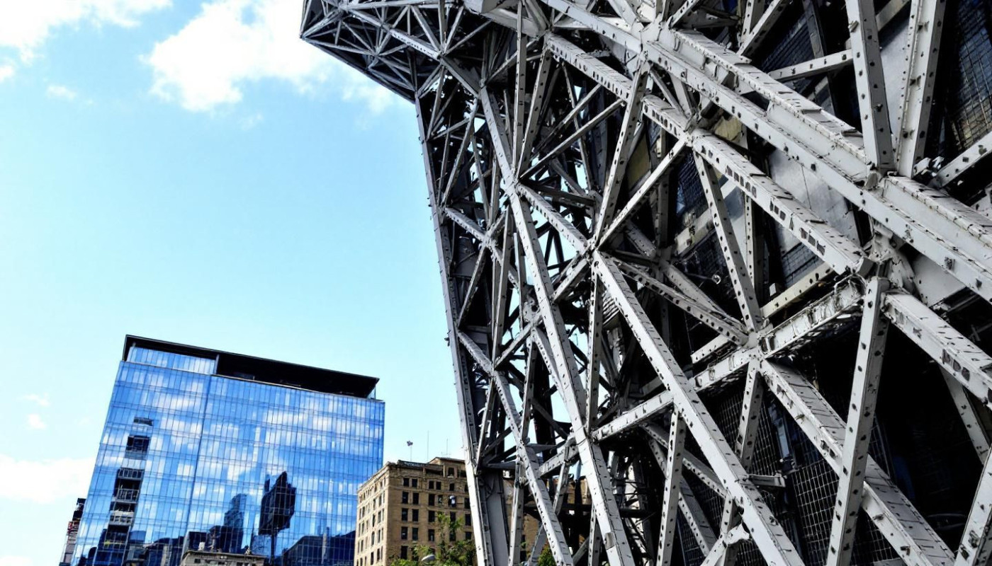 Comment l'acier transforme-t-il l'architecture moderne ?